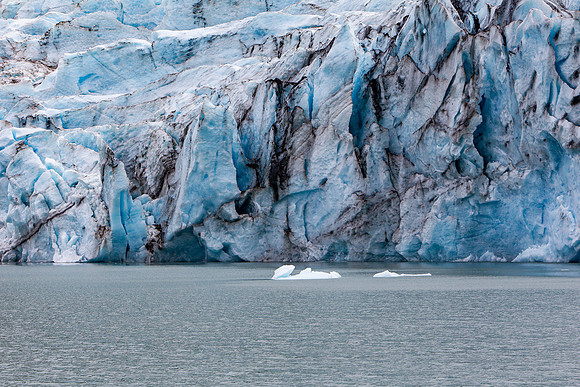 19.8 MB, 4896 x 3264: Blue and white ice of Portage Glacier