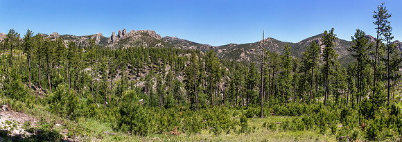 25.9 MB, 7654 x 2712: Pine trees and rugged rocks in the Black Hills