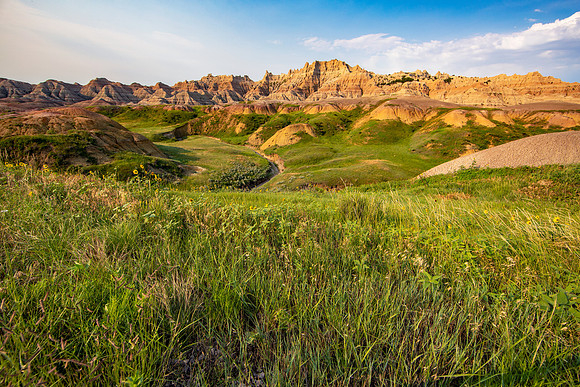37.4 MB, 6720 x 4480: Rugged terrain in the Bad Lands National Park
